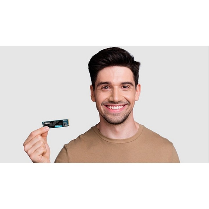 KIOXIA Exceria Plus G4 Series LVD10Z002TG8 - SSD - 2 TB - interno - M.2 2280 - P (LVD10Z002TG8)