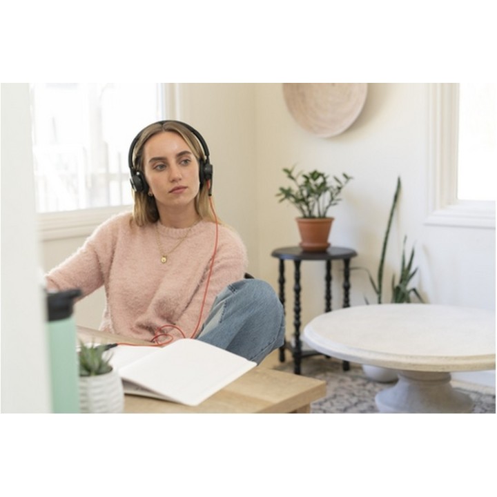 Poly Blackwire 8225 Stereo Microsoft Teams Certified USB-C Headset +USB-C/A Adap